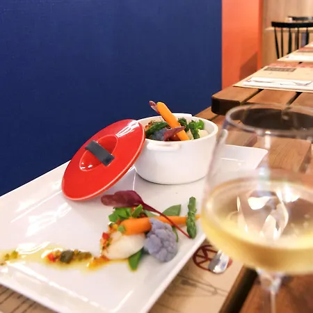 Отель Ibis Styles Centre Le Theatro