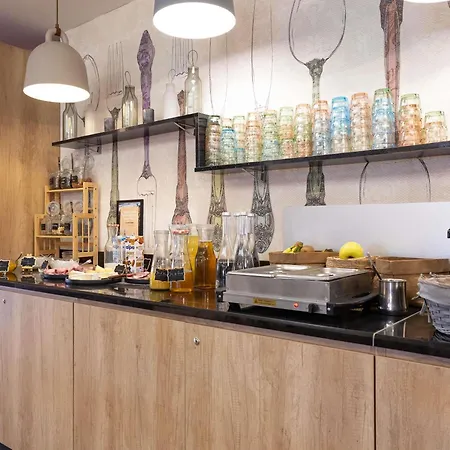 Отель Ibis Styles Centre Le Theatro
